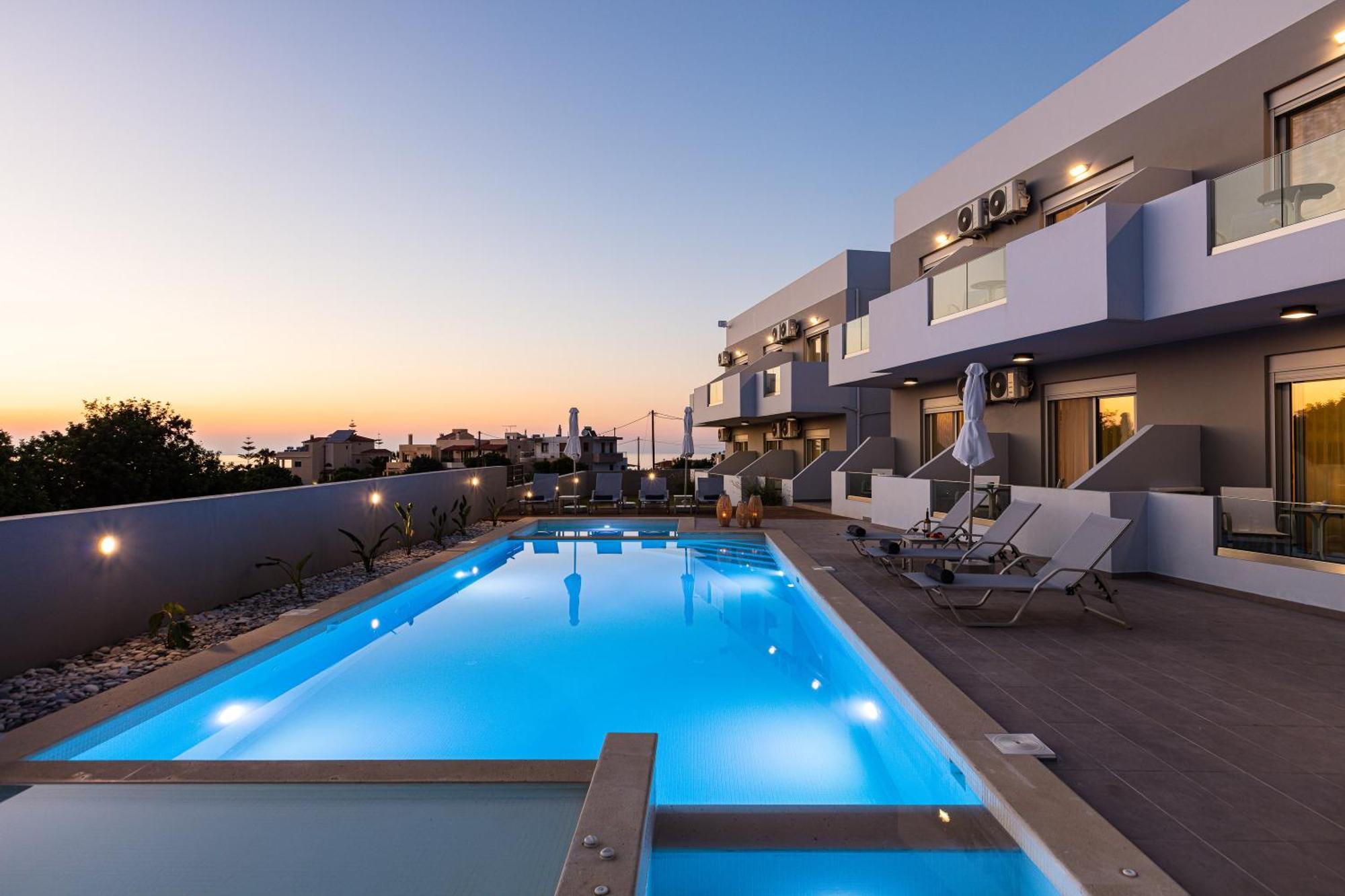 Evilio Suites, Inspired Family Retreat, Βy Thinkvilla Skaleta Exterior photo